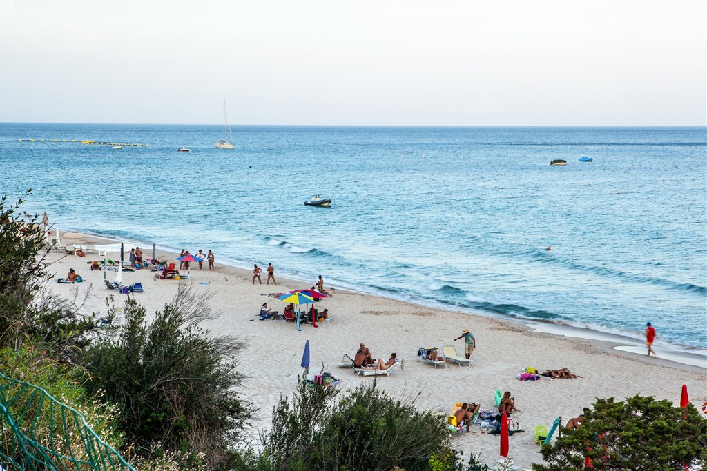 New Barcavela - Volná část pláže, Santa Margherita di Pula, Sardinie