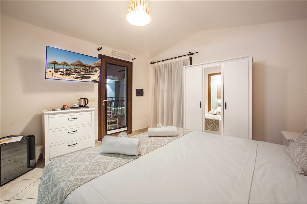 New Barcavela - Pokoj CLASSIC, varianta s balkonem, Santa Margherita di Pula, Sardinie