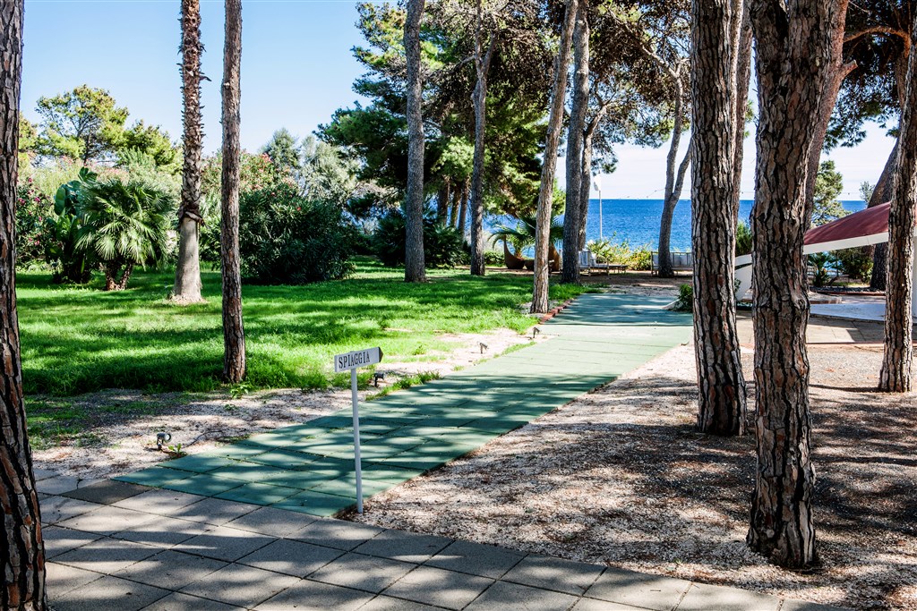 New Barcavela - Cestička k pláži, Santa Margherita di Pula, Sardinie