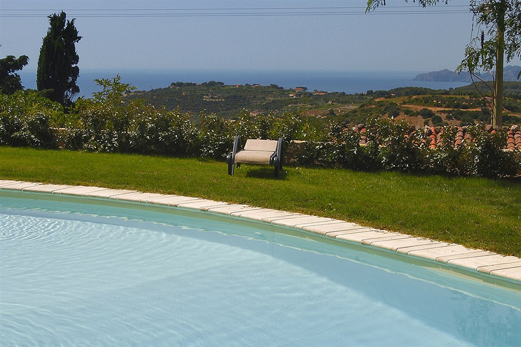 Hotel Villa Asfodeli - Panoramatický výhled z bazénu, Tresnuraghes, Sardinie