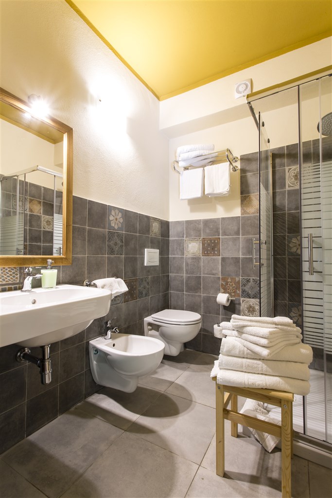 Hotel Villa Asfodeli - Koupelna v pokoji SUITE, Tresnuraghes, Sardinie