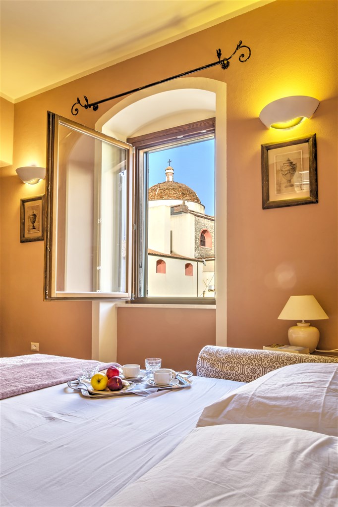 Hotel Villa Asfodeli - Možný výhled z pokoje SUITE FAMILY, Tresnuraghes, Sardinie