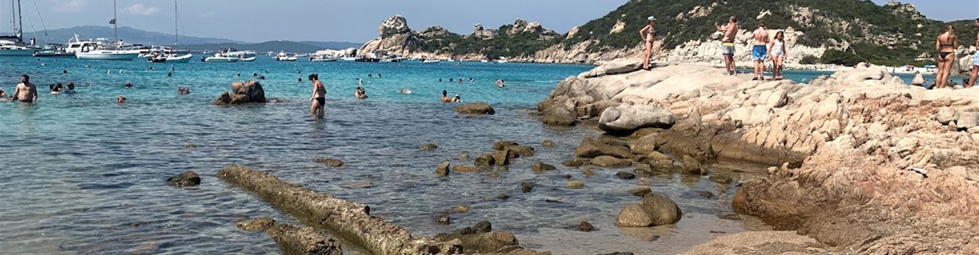 La Maddalena na motorové lodi s obědem