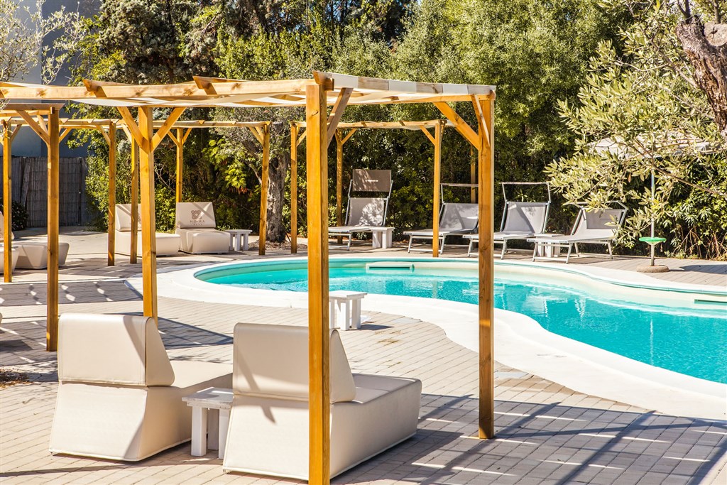 NoHa Lifestyle Hotel (14+) - Relaxace u bazénu, Pula, Sardinie