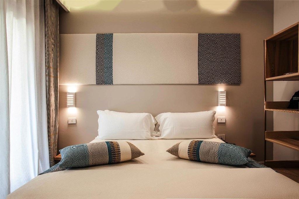NoHa Lifestyle Hotel (14+) - Postel v pokoji CLASSIC s patiem, Pula, Sardinie