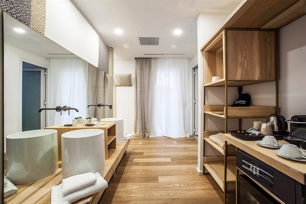 NoHa Lifestyle Hotel (14+) - Pokoj GRAND SUITE, Pula, Sardinie