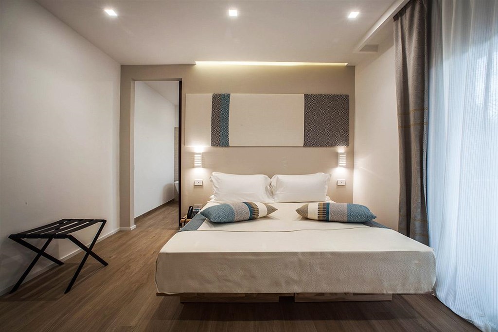 NoHa Lifestyle Hotel (14+) - Pokoj SUPERIOR, Pula, Sardinie