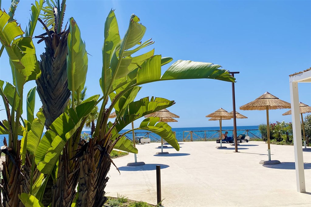 Hotel Mare Pineta - Adults only - Slunečníky, Pula, Sardinie