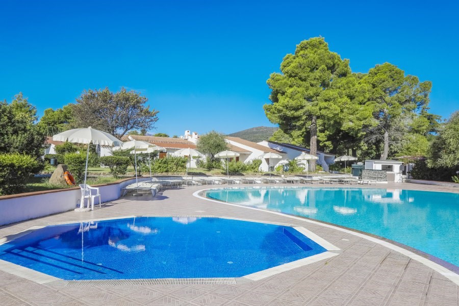 Nicolaus Club Li Cucutti - Bazén, Budoni, Sardinie