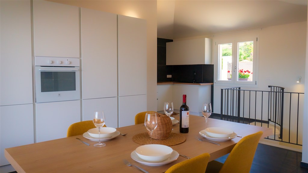 VILLA MANZONI - Jídelní stůl a kuchyňský kout, Arbatax, Sardinie