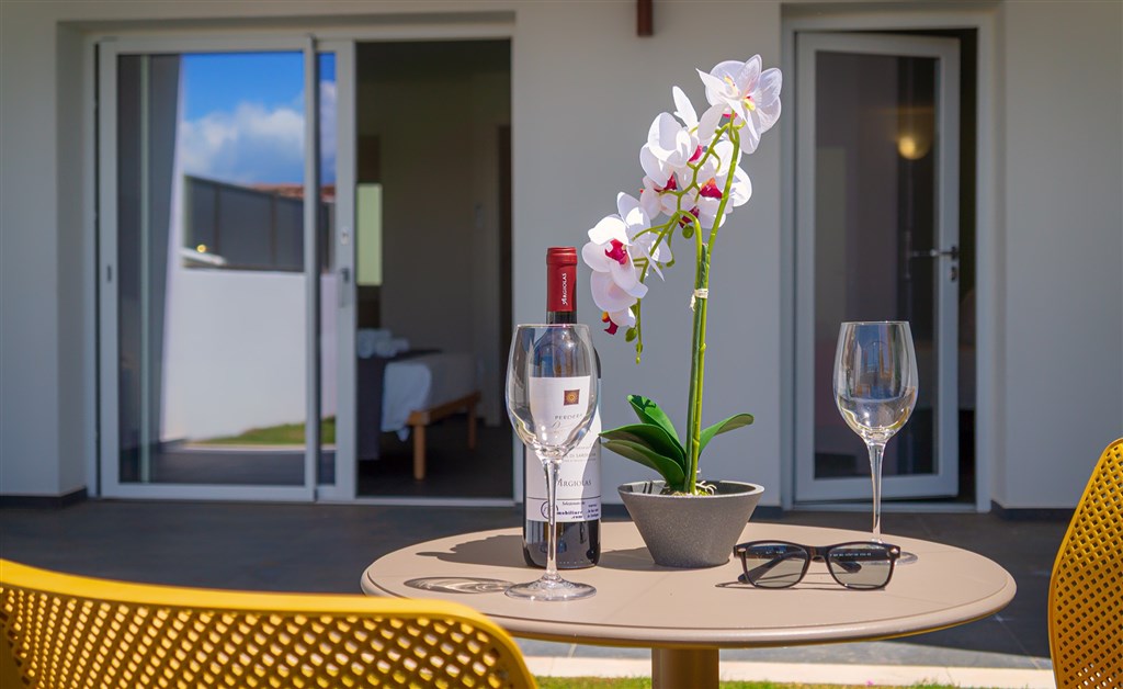 VILLA MANZONI - Pohled k ložnicím směrem ze zahrádky, Arbatax, Sardinie