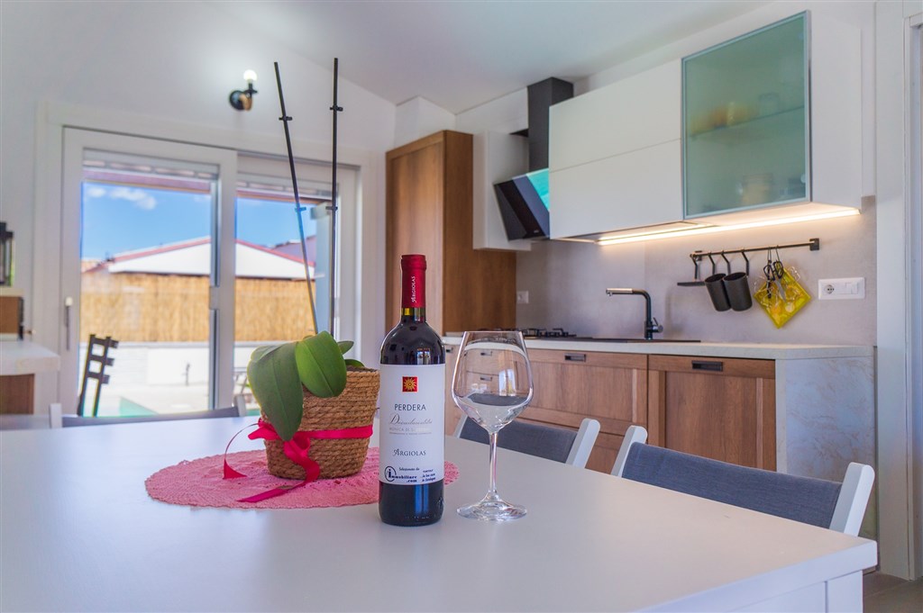 Villa Nova - Výhled z kuchyně, Arbatax, Sardinie