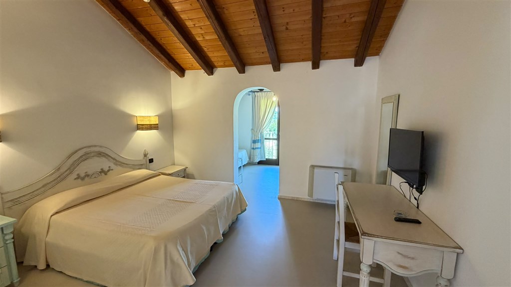 Valtur Sardegna Eos Costa Rei - Pokoj deluxe, Piscina Rei, Sardinie