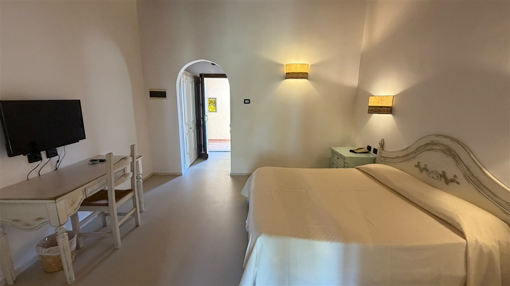 Valtur Sardegna Eos Costa Rei - Pokoj Deluxe, Piscina Rei, Sardinie