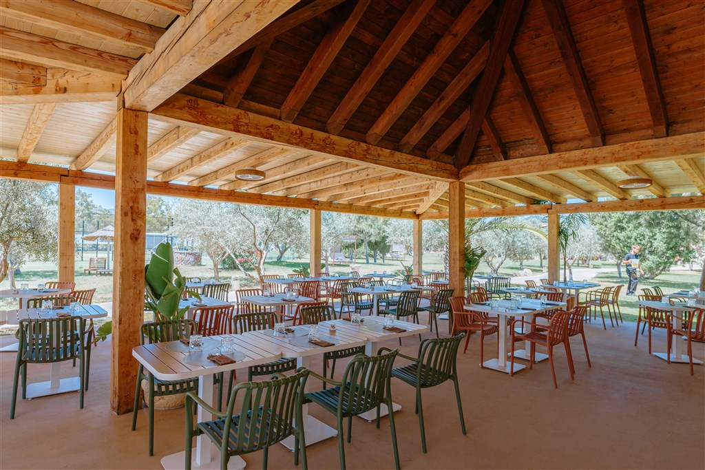 Valtur Sardegna Eos Costa Rei - Restaurace, Piscina Rei, Sardinie