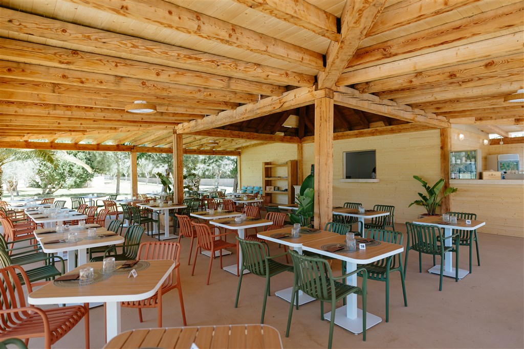 Valtur Sardegna Eos Costa Rei - Restaurace, Piscina Rei, Sardinie