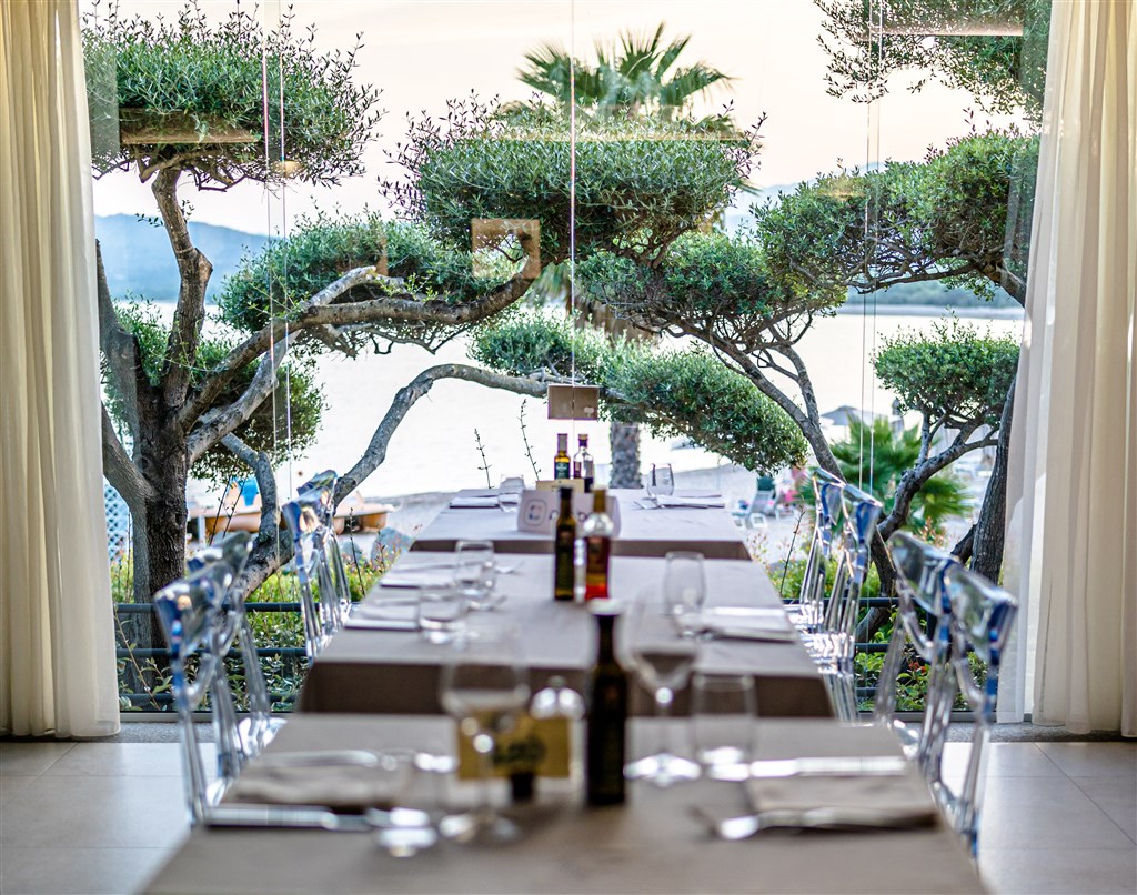 Hotel Club Saraceno - Restaurace, Arbatax, Sardinie