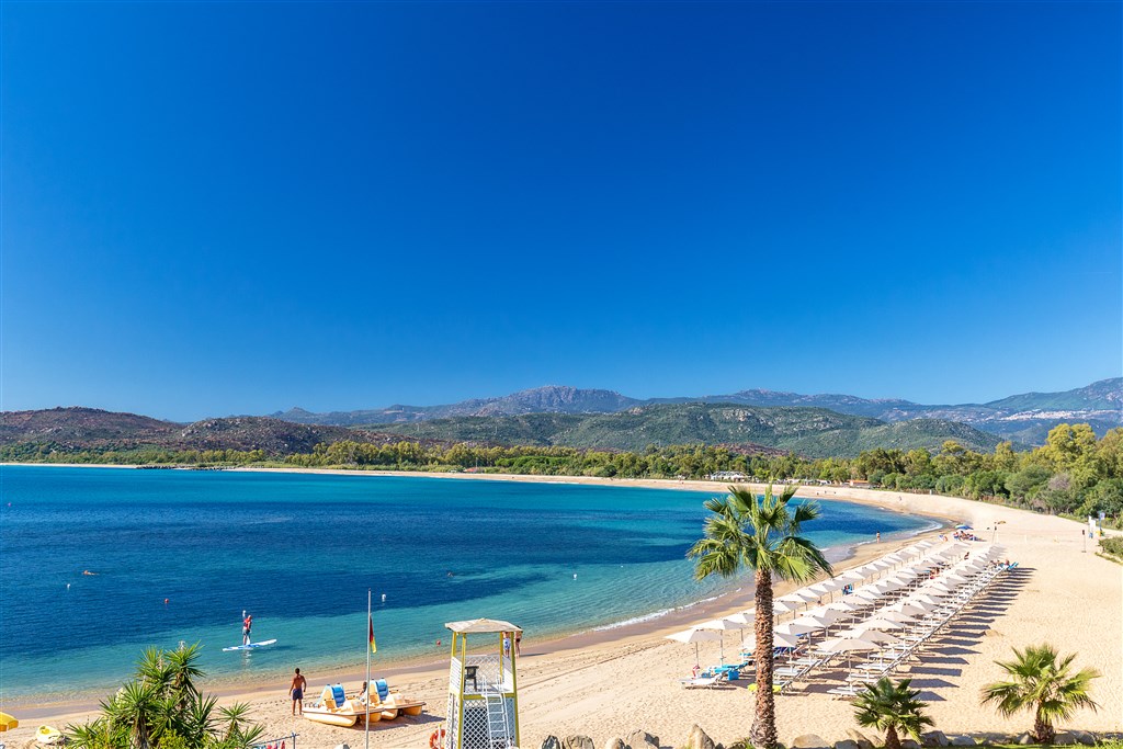 Hotel Club Saraceno - Hotelová pláž, Arbatax, Sardinie
