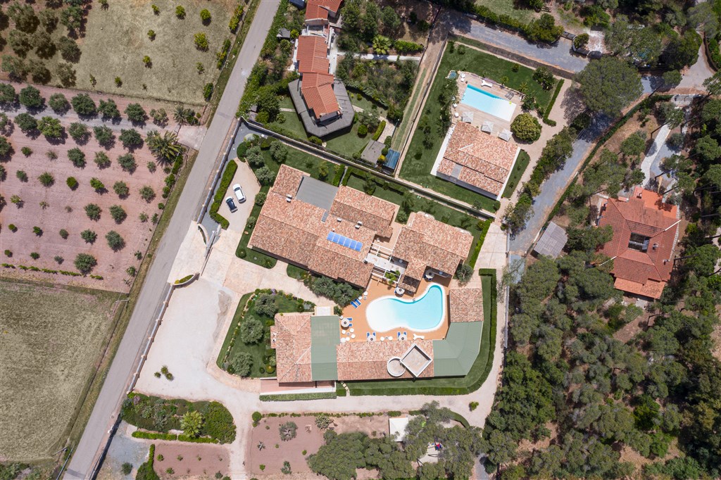 Eliantos Boutique Hotel & Spa - Letecký pohled na areál hotelu, Santa Margherita di Pula, Sardinie