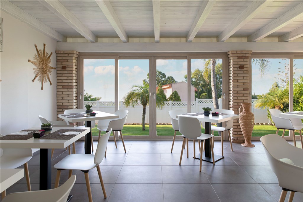 Eliantos Boutique Hotel & Spa - Snídaňový sál, Santa Margherita di Pula, Sardinie