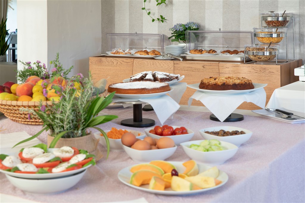 Eliantos Boutique Hotel & Spa - Snídaně, Santa Margherita di Pula, Sardinie