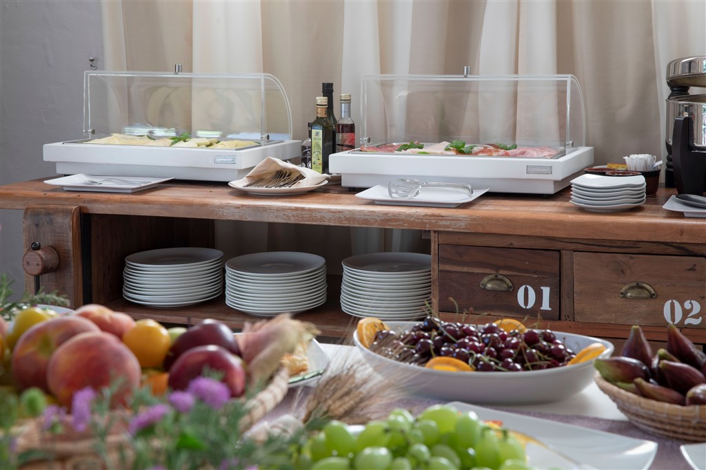 Eliantos Boutique Hotel & Spa - Snídaňový bufet, Santa Margherita di Pula, Sardinie
