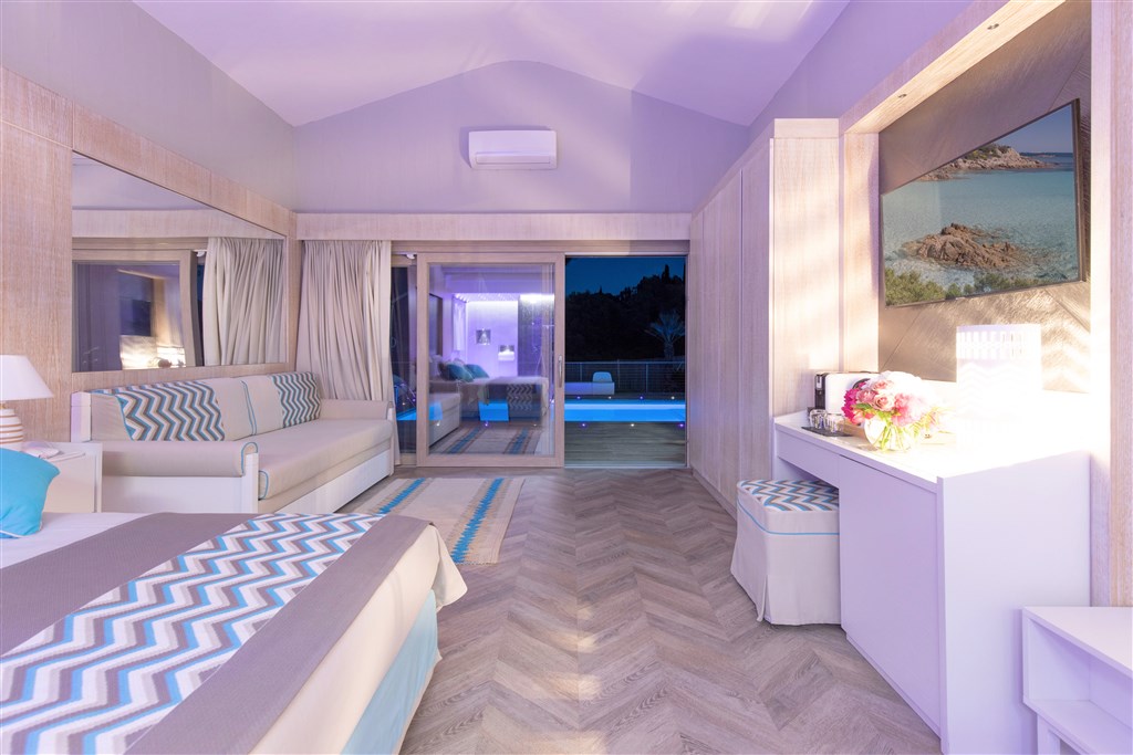 Eliantos Boutique Hotel & Spa - Interiér pokoje SUITE EXECUTIVE, Santa Margherita di Pula, Sardinie