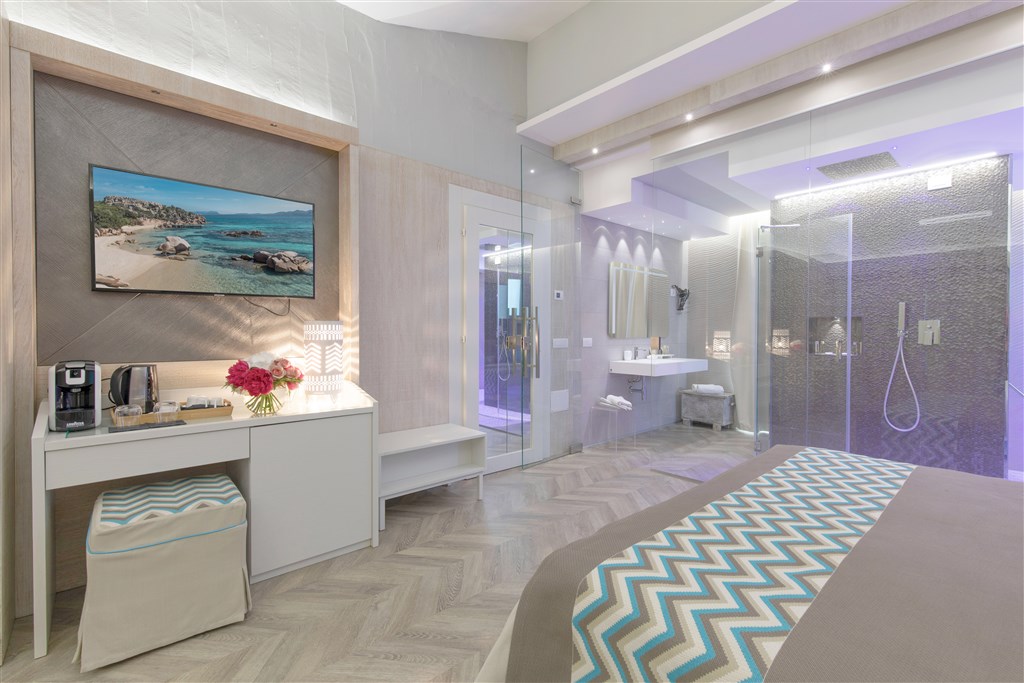 Eliantos Boutique Hotel & Spa - Interiér pokoje SUITE EXECUTIVE, Santa Margherita di Pula, Sardinie