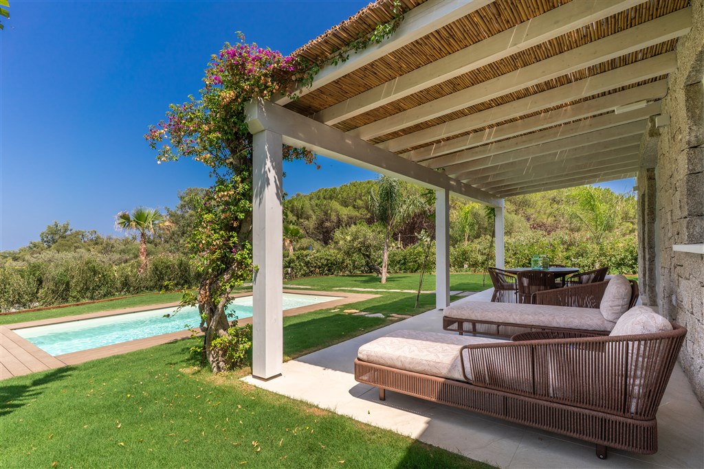 Cala Sinzias Resort - Terasa a soukromý bazén Dream Pool Suite, Castiadas, Sardinie