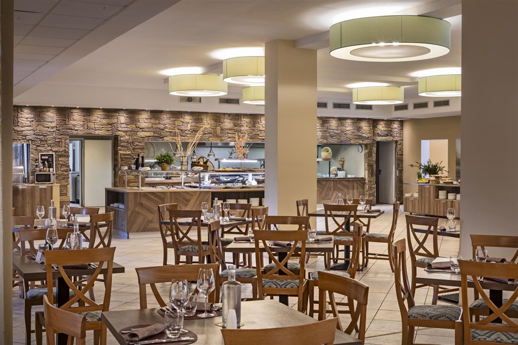 Blu Hotel Morisco - Restaurace, Cannigione, Sardinie