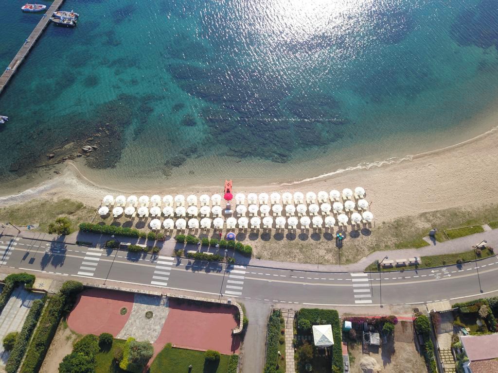 Blu Hotel Laconia - Hotelová pláž, Cannigione, Sardinie