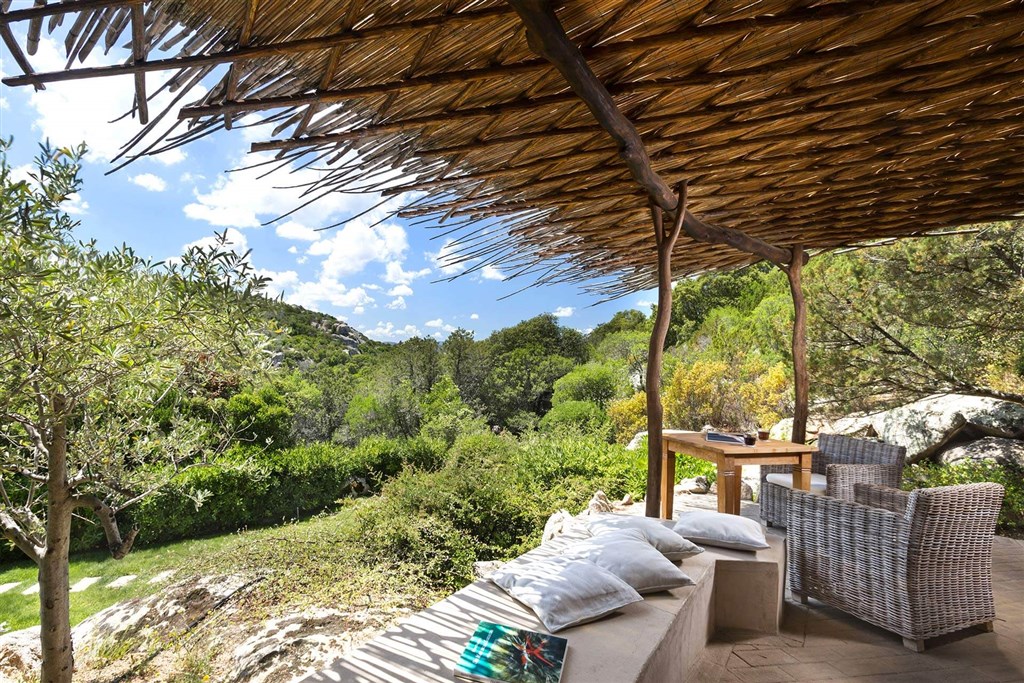 Petra Segreta Resort & Spa (12+) - CHARMING, San Pantaleo, Sardinie