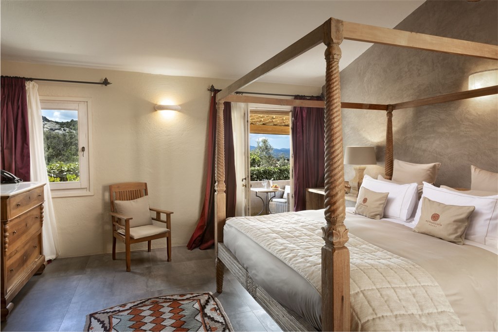 Petra Segreta Resort & Spa (12+) - CHARMING, San Pantaleo, Sardinie