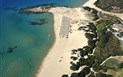Conrad Chia Laguna Sardinia - Letecký pohled na pláže, Chia, Sardinie