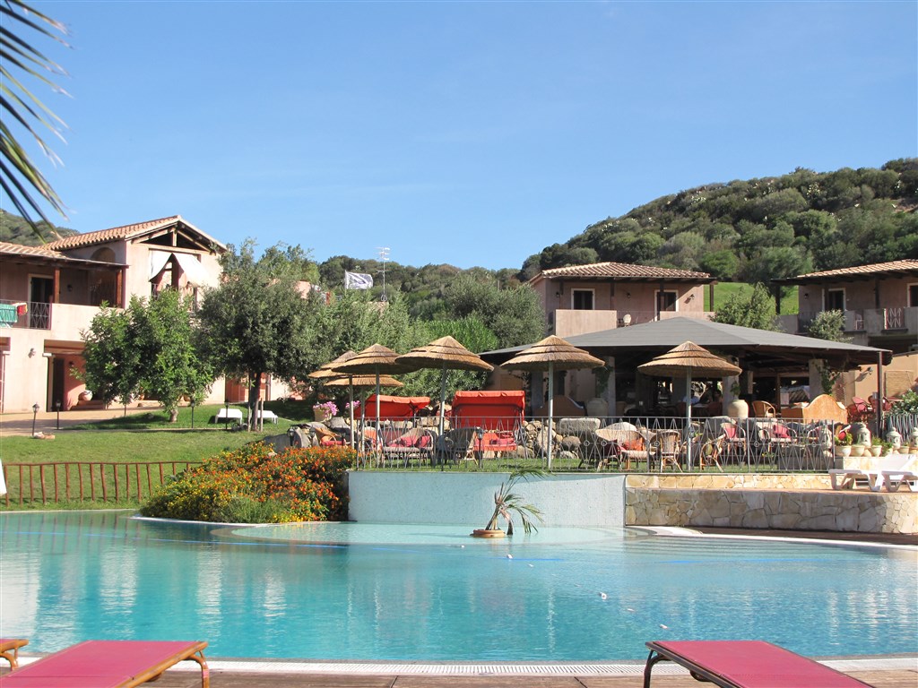 Bazén a bar, Villasimius, Sardinia