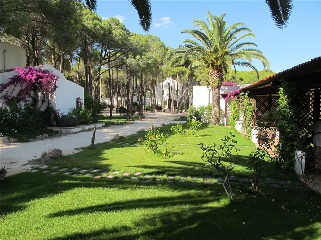 Hotel Mare Pineta - Adults only - Zahrada, Pula, Sardinie