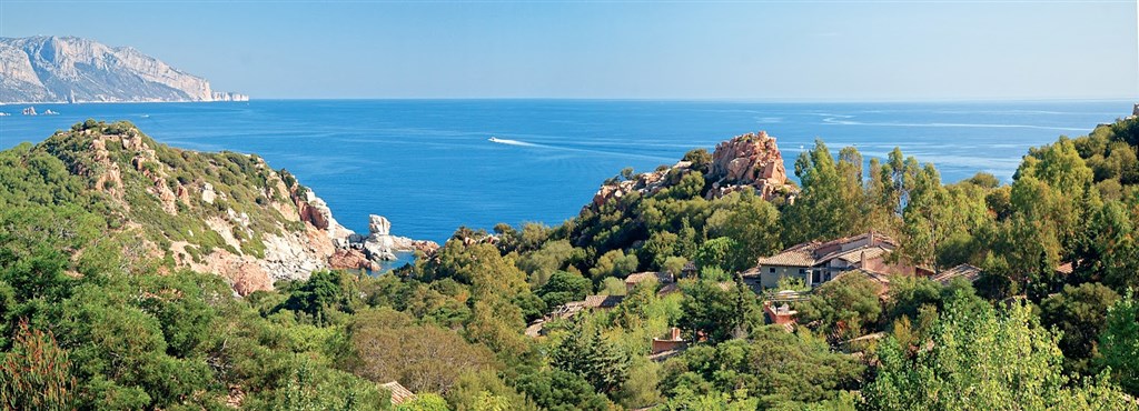 Výhled z recepce, Arbatax, Sardinie