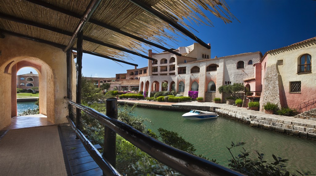 Exteriér hotelu, Porto Cervo, Costa Smeralda, Sardinie