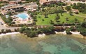 Resort Cala di Falco - Residence - Letecký pohled na hotel a moře, Cannigone, Sardinie