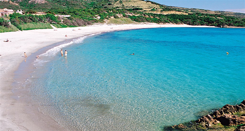 Pláž Isola Rossa, Isola Rossa, Sardinie