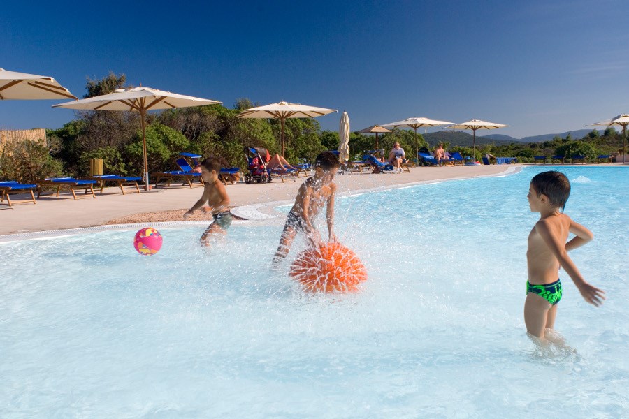 Dětský bazén - Valle della Erica, Santa Teresa di Gallura, Sardinie