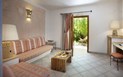 Resort & Spa Le Dune - Hotel Le Sabine - Obývací pokoj v pokoji Suite, Badesi, Sardinie