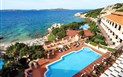 Grand Hotel Smeraldo Beach - Výhled na bazén a moře, Baja Sardinia, Sardinie