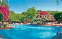 Arbatax Park Resort - Hotel Telis - Centrální bazén Telisu, Arbatax, Sardinie
