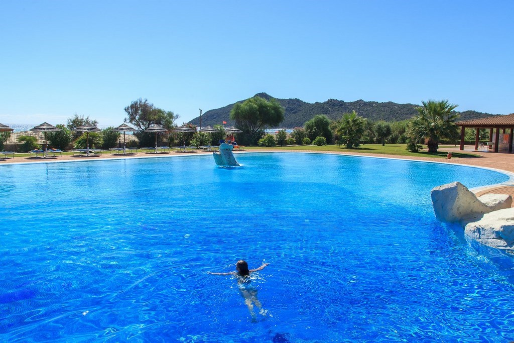 Sladkovodní bazén, Castiadas, Sardinie