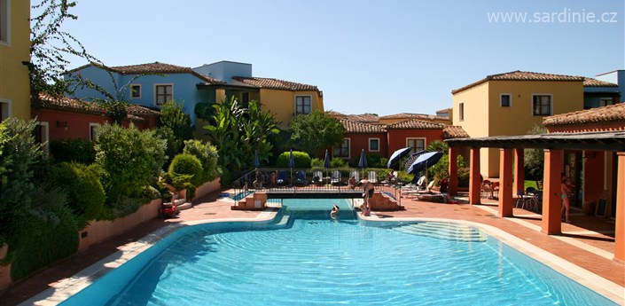Residence Borgo Degli Ulivi - Bazén, Arbatax, Sardinie