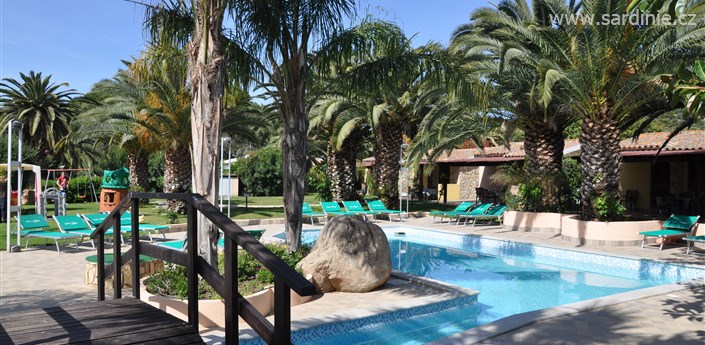 Green Village Resort - Bazén, Villasimius, Sardinie