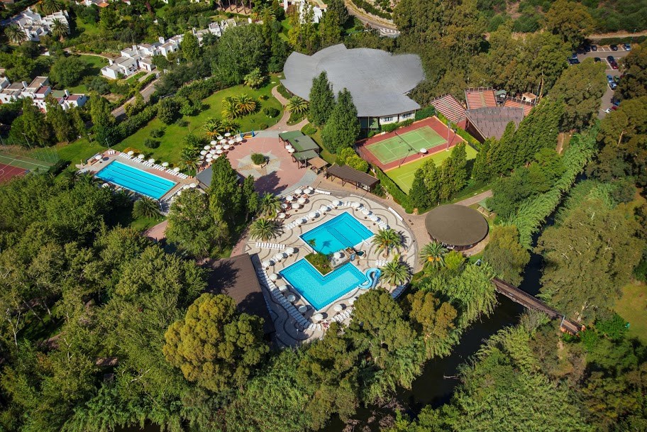 Letecký pohled - bazény a sportovní zázemí, Maracalagonis, Sardinie
