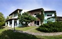 Stella di Gallura Residence - Pohled zvenku na budovy s apartmány, Porto Rotondo, Sardinie, Itálie