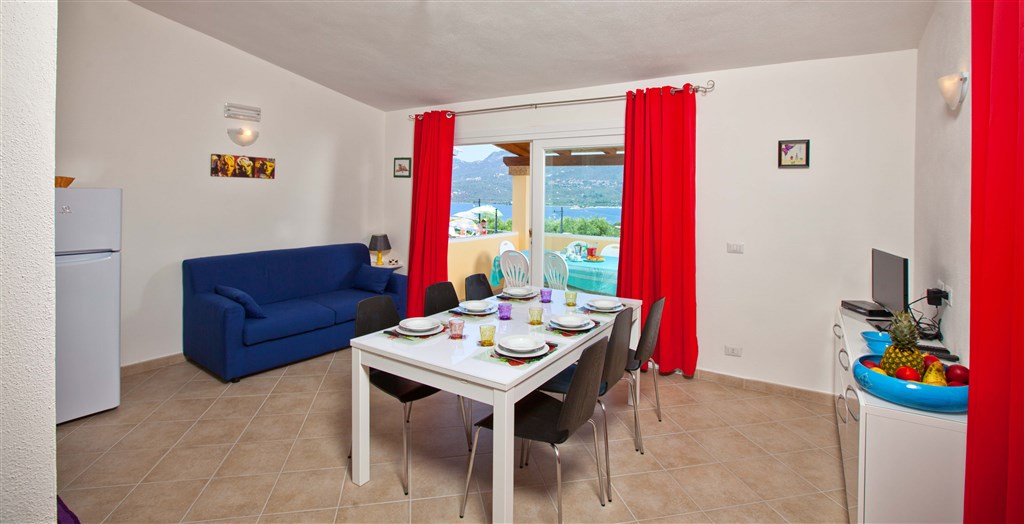 Obývací pokoj v apartmánu TRILO, Porto Rotondo, Sardinie, Itálie